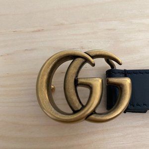 Thin Gucci belt